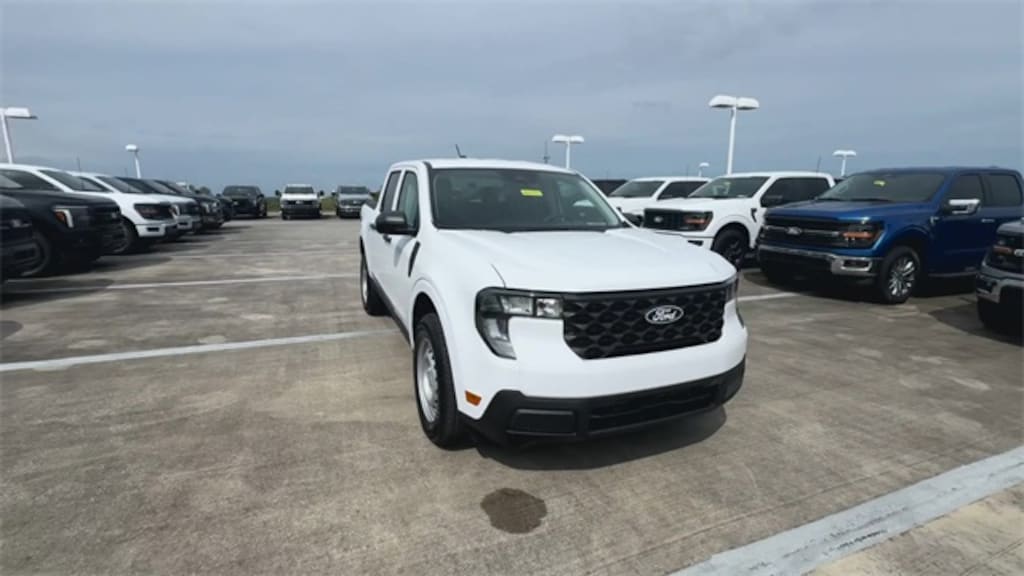 New 2025 Ford Maverick XL Truck SuperCrew