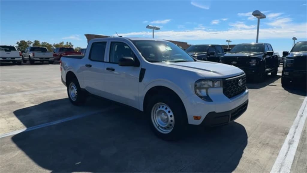 New 2025 Ford Maverick XL Truck SuperCrew