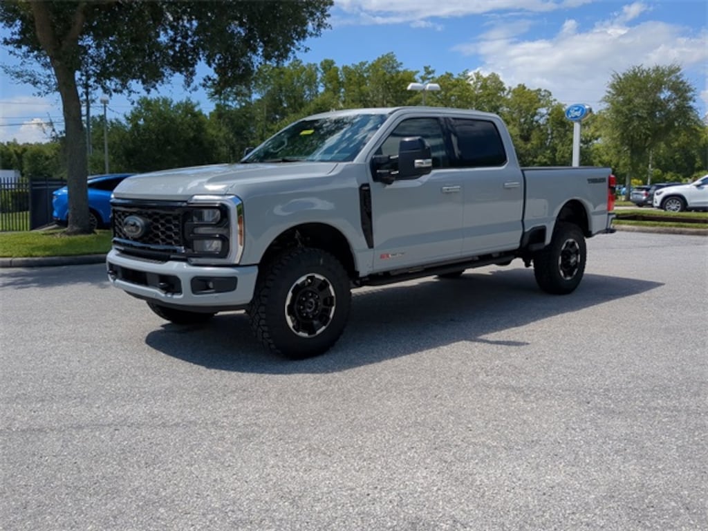 New 2025 Ford F-250 Truck Crew Cab