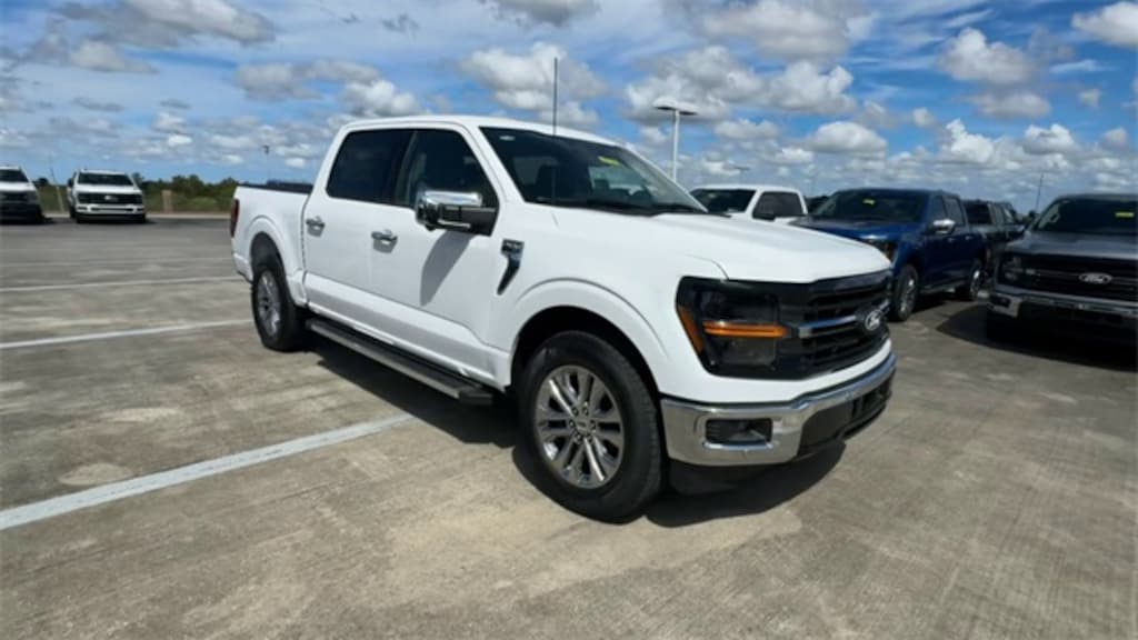 New 2025 Ford F-150 XLT Truck SuperCrew Cab