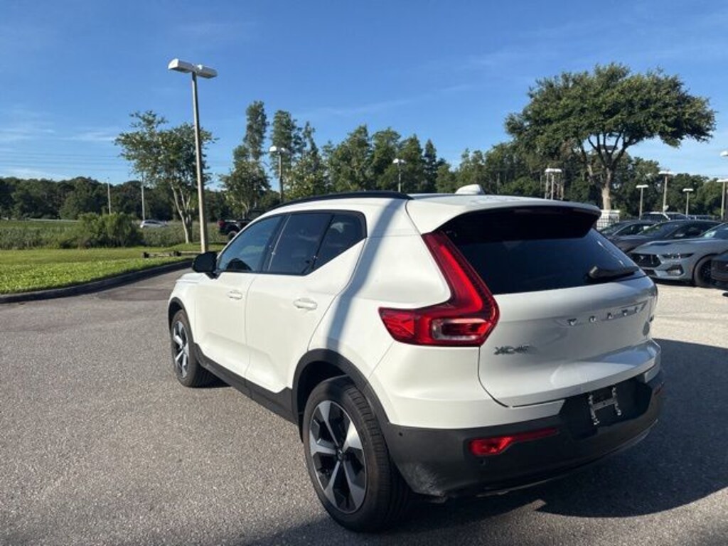 Used 2026 Volvo XC40 B5 Plus SUV