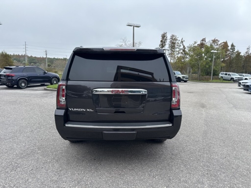 Used 2018 GMC Yukon XL Denali SUV