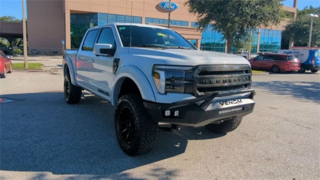 New 2025 Ford F-150 Lariat Truck SuperCrew Cab