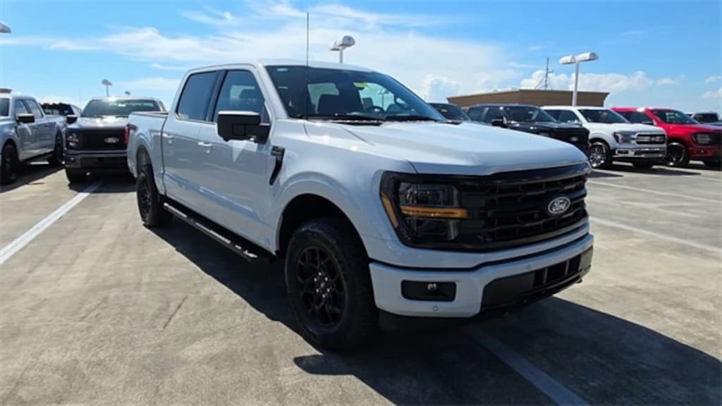 New 2025 Ford F-150 XLT Truck SuperCrew Cab