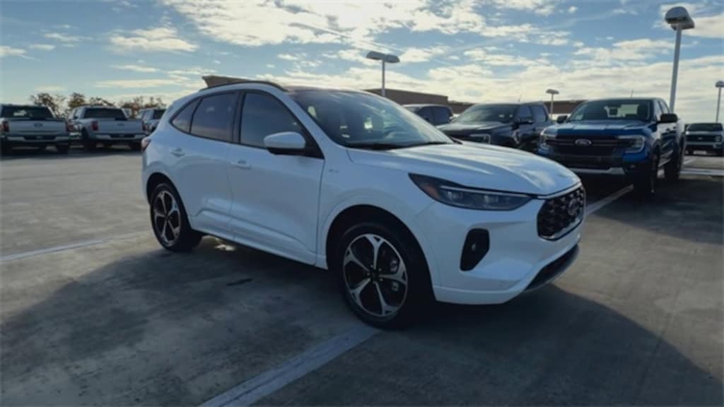 New 2026 Ford Escape ST-Line Elite SUV