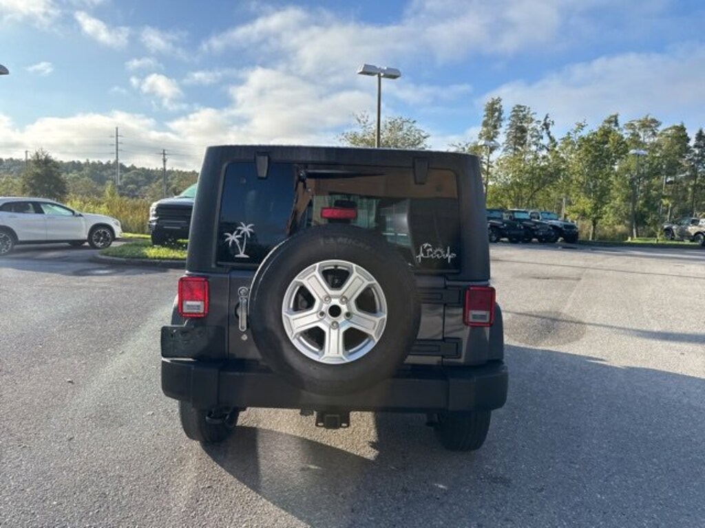 Used 2017 Jeep Wrangler JK Unlimited Sport 4x4 SUV