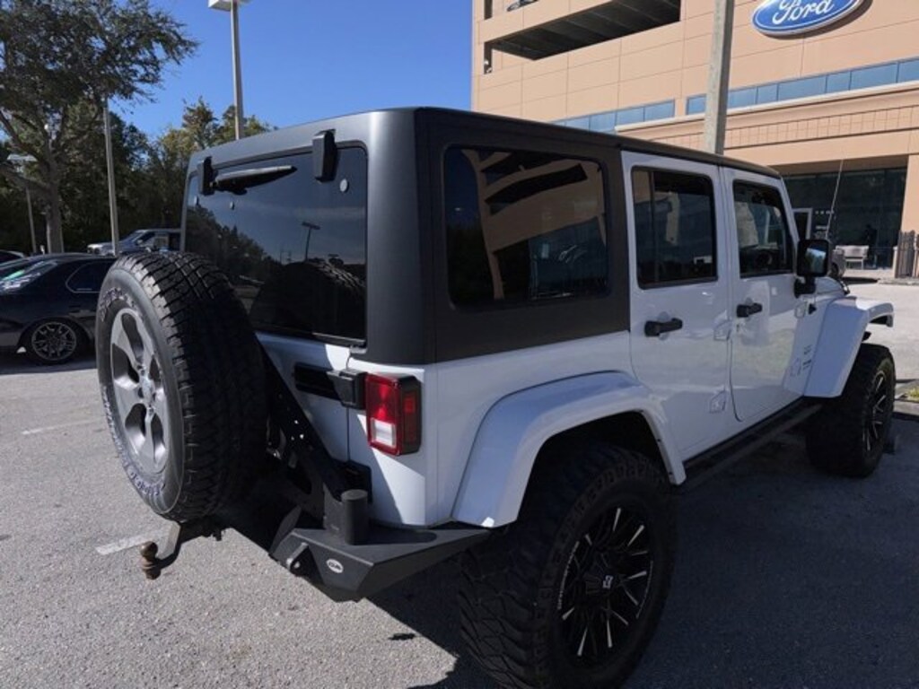 Used 2018 Jeep Wrangler JK Unlimited Sahara 4x4 SUV