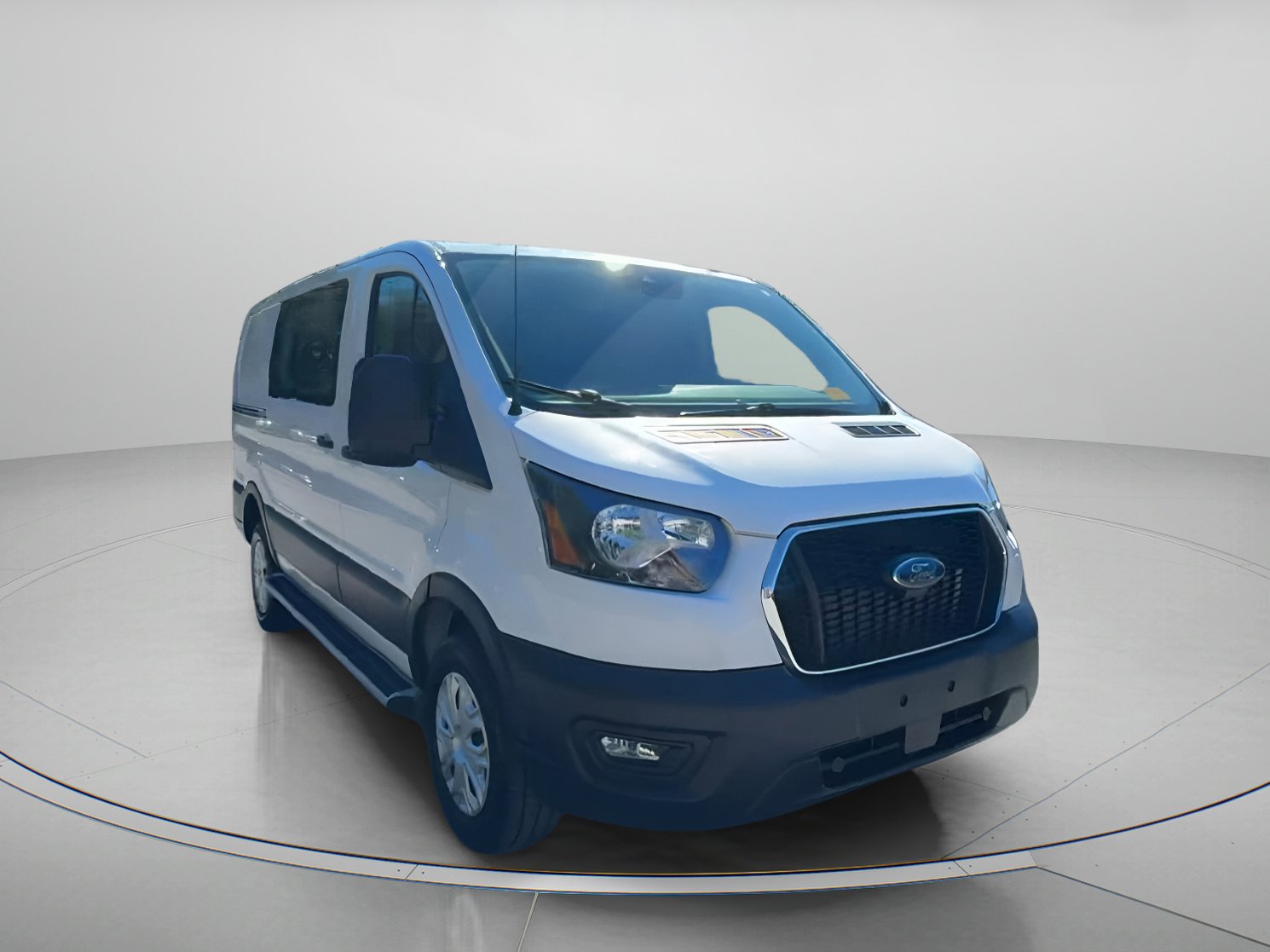 2024 Ford Transit photo 2