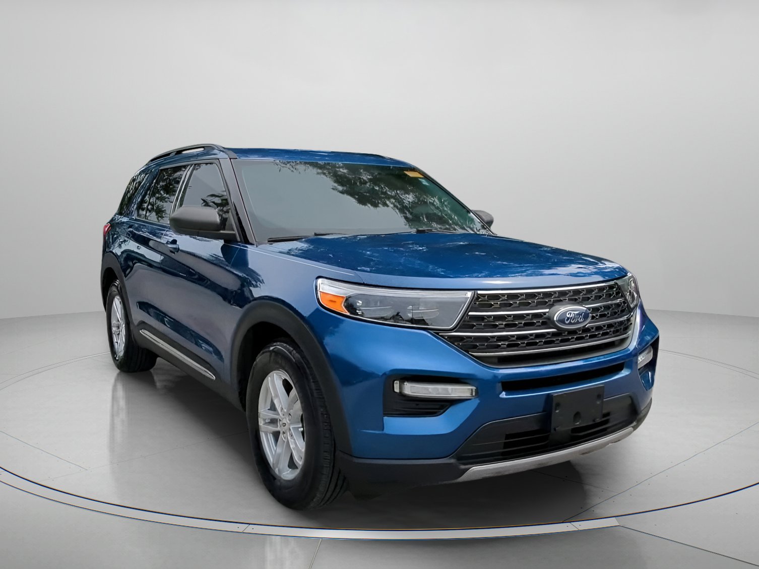 2022 Ford Explorer XLT photo 3