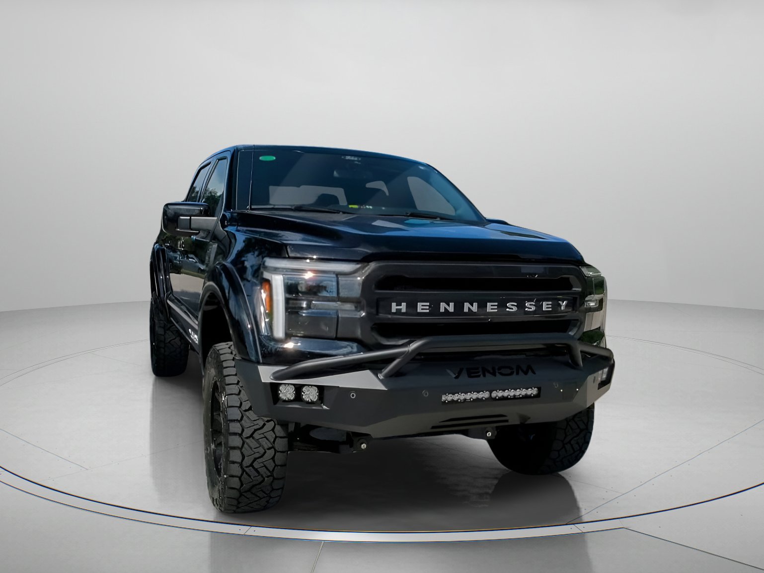 2025 Ford F-150 Lariat photo 4