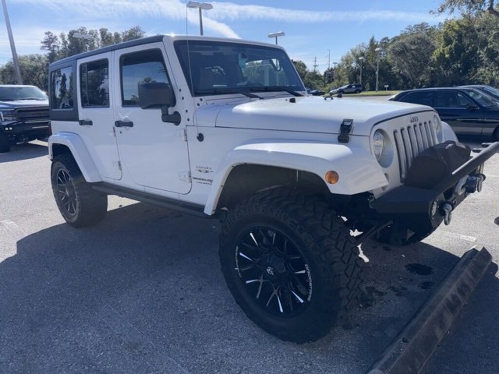 Used 2018 Jeep Wrangler JK Unlimited Sahara 4x4 SUV