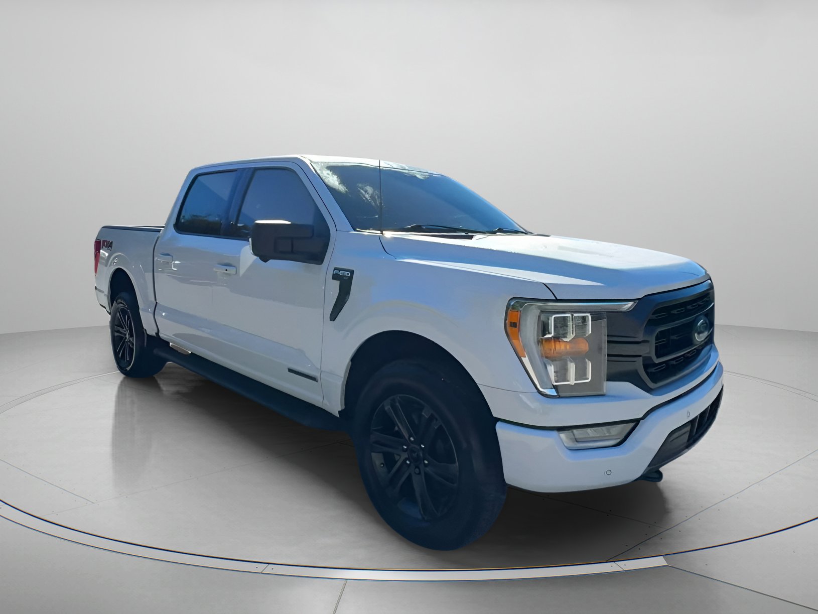 2021 Ford F-150 XLT photo 2