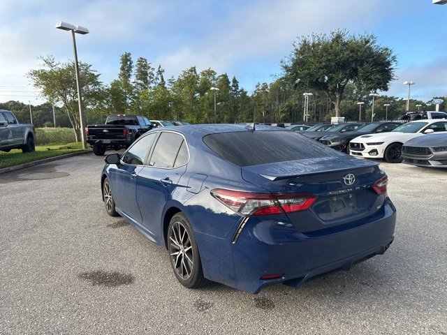 2023 Toyota Camry SE photo 3