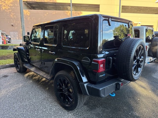 2023 Jeep Wrangler 4xe Sahara photo 2
