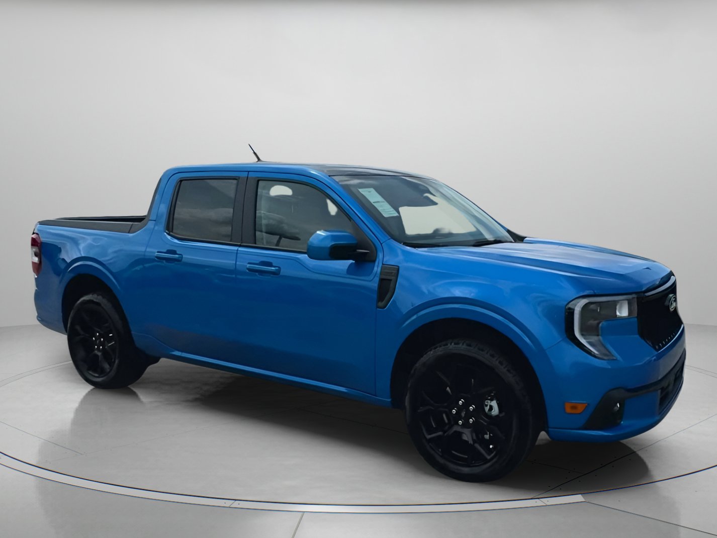 2025 Ford Maverick photo 2