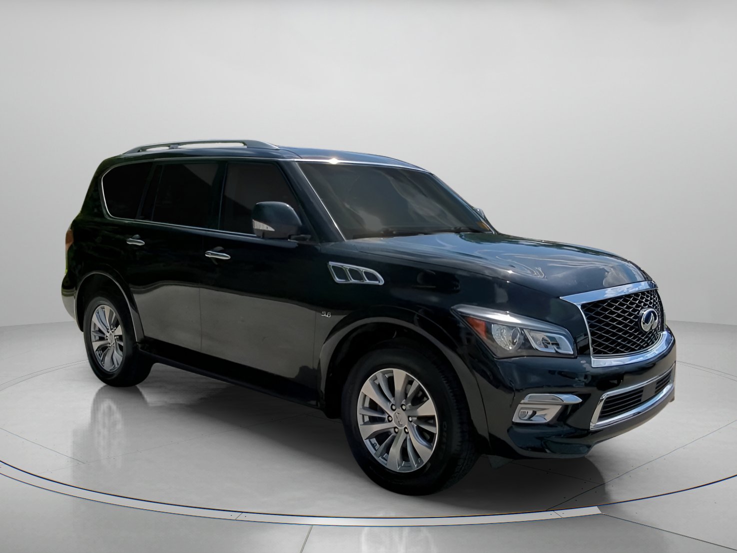 2017 Infiniti QX80 photo 2