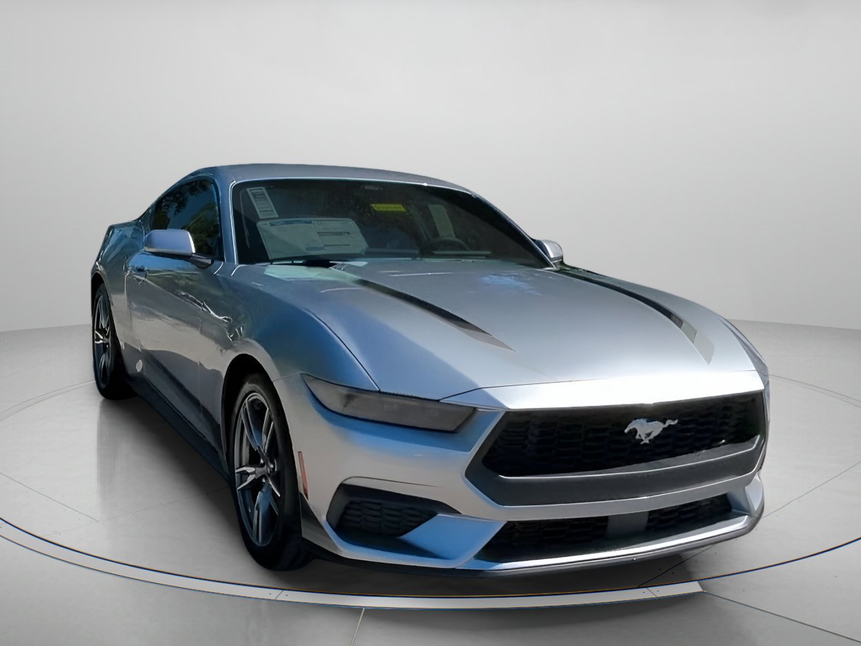 2025 Ford Mustang EcoBoost photo 3