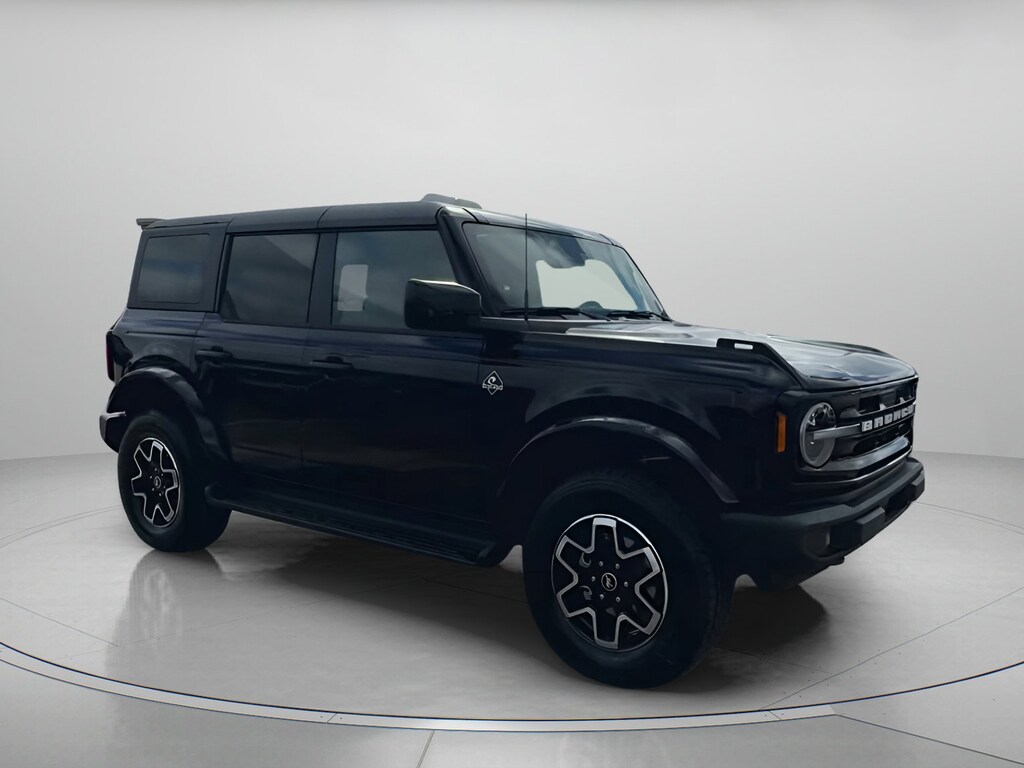 New 2025 Ford Bronco Outer Banks SUV