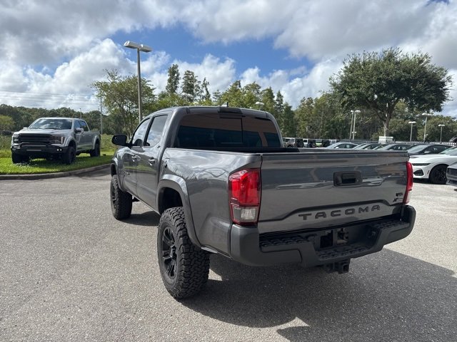 2019 Toyota Tacoma SR5 V6 photo 2