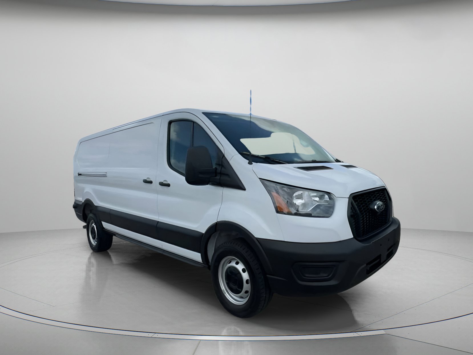 2025 Ford Transit photo 2