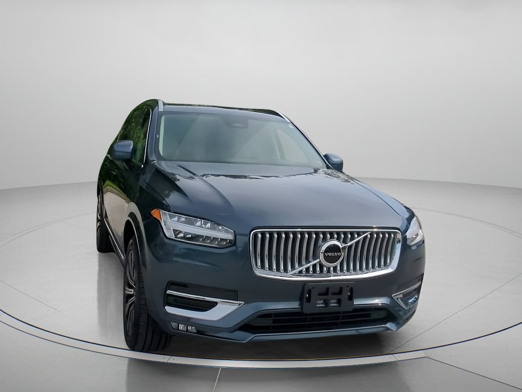 Certified 2025 Volvo XC90 B5 Core SUV