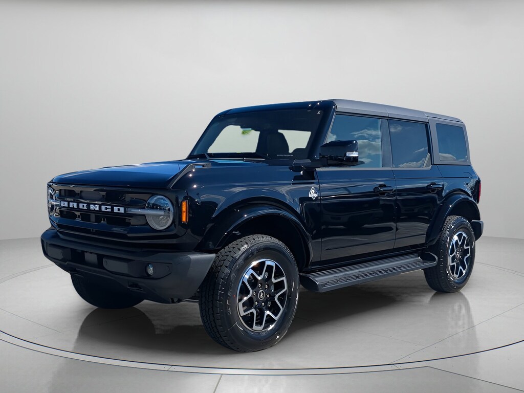 New 2025 Ford Bronco Outer Banks SUV