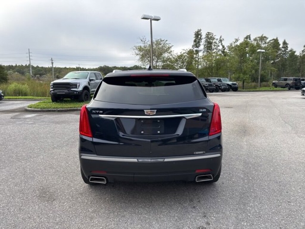 Used 2017 CADILLAC XT5 Luxury SUV