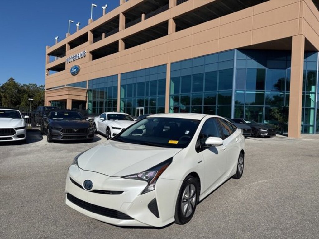 Used 2017 Toyota Prius 5-Door Four Hatchback