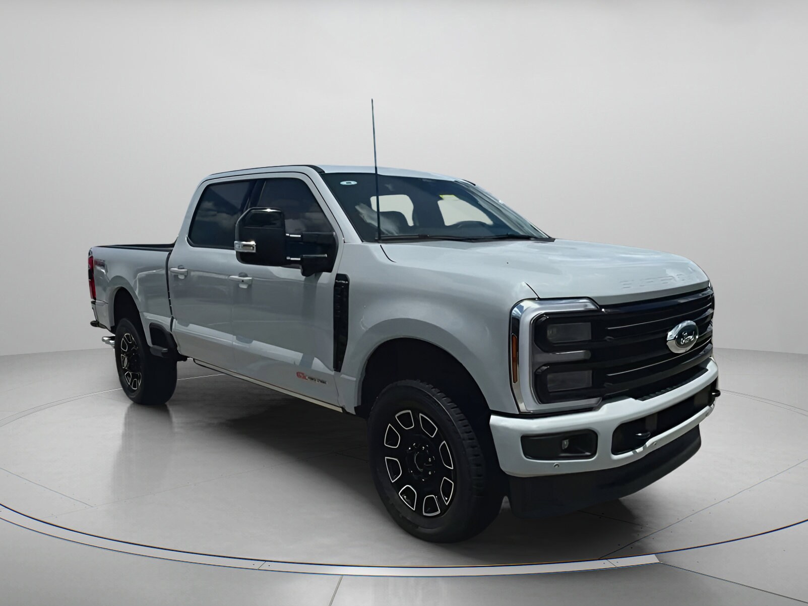 2025 Ford F-250 Platinum photo 3