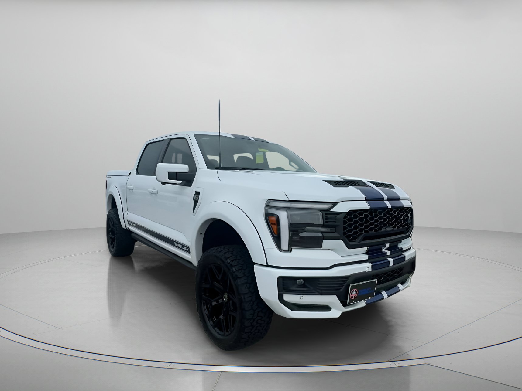 2025 Ford F-150 Lariat photo 3