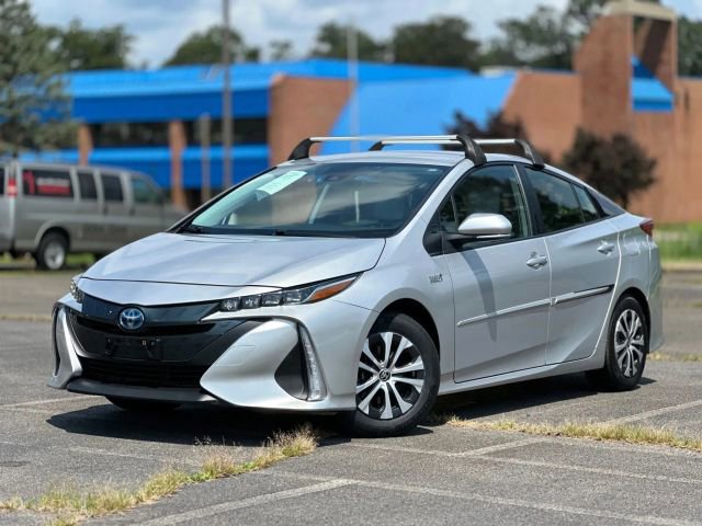 2022 Toyota Prius Prime XLE photo 2