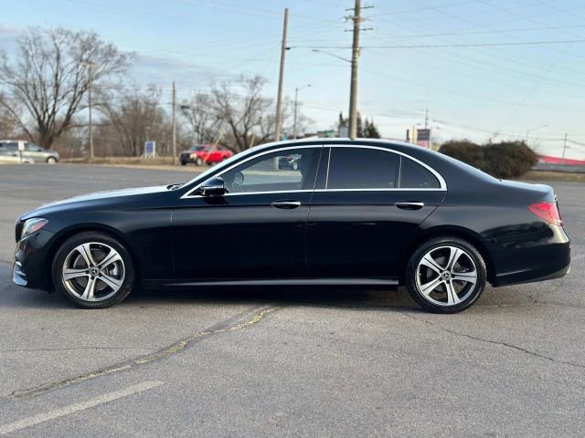 2019 Mercedes Benz E 300 photo 3