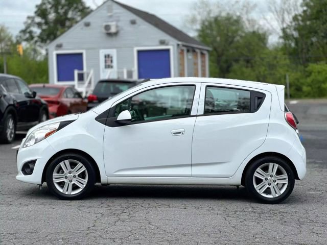 2015 Chevrolet Spark 1LT photo 2