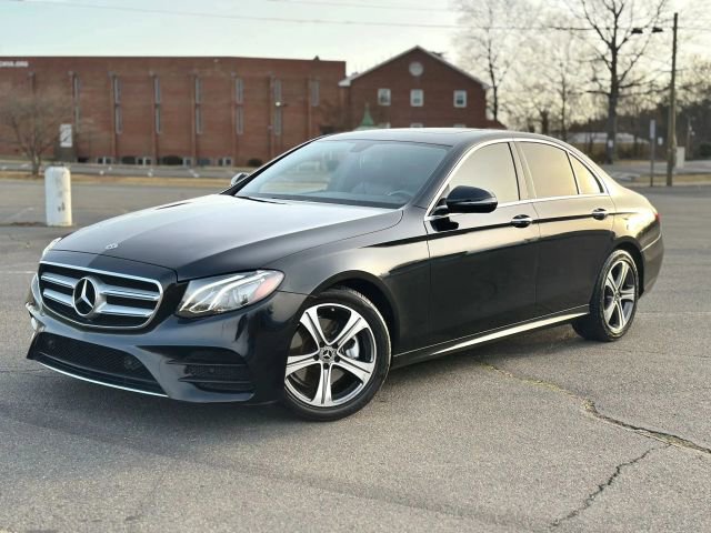 2019 Mercedes Benz E 300 photo 2
