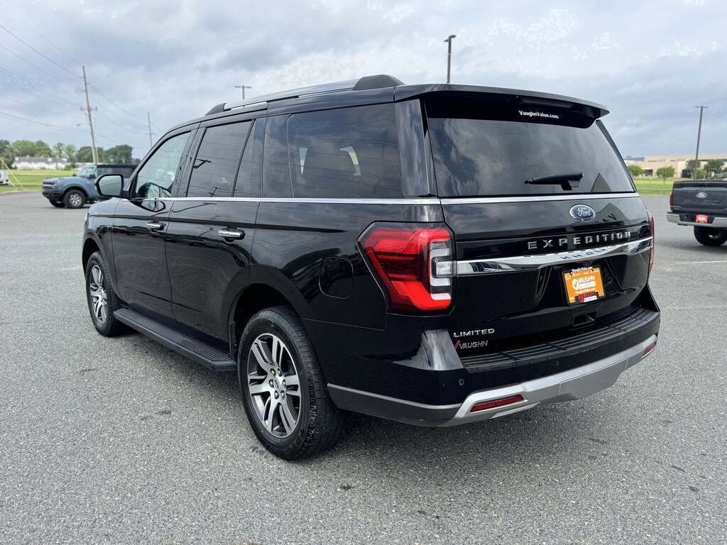 Used 2024 Ford Expedition Limited SUV