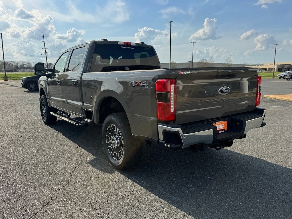 New 2026 Ford F-250 XLT Truck Crew Cab