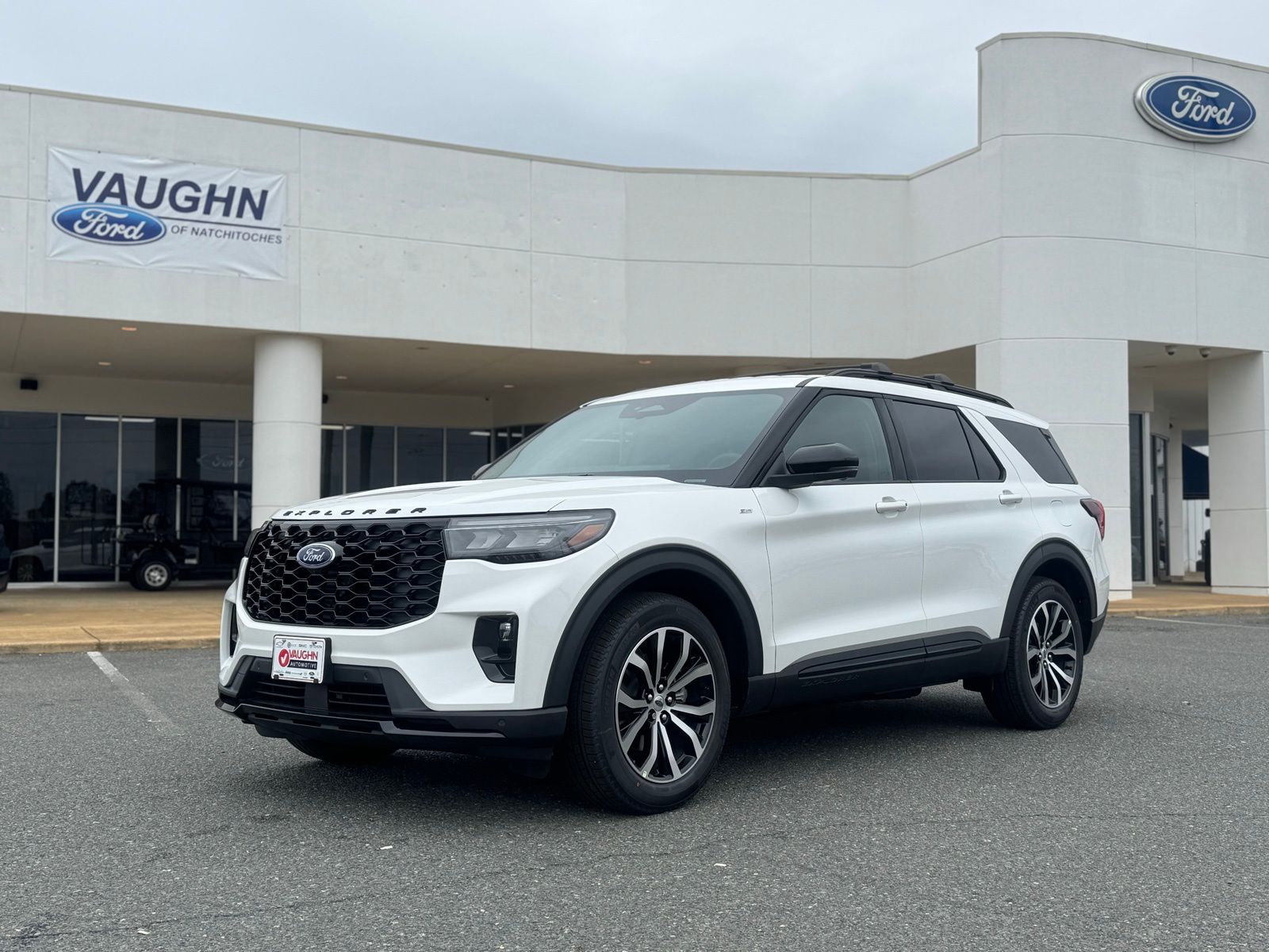 2026 Ford Explorer ST-LINE's photo