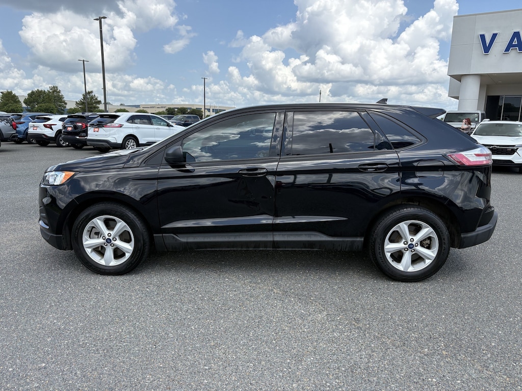 Used 2022 Ford Edge SE SUV