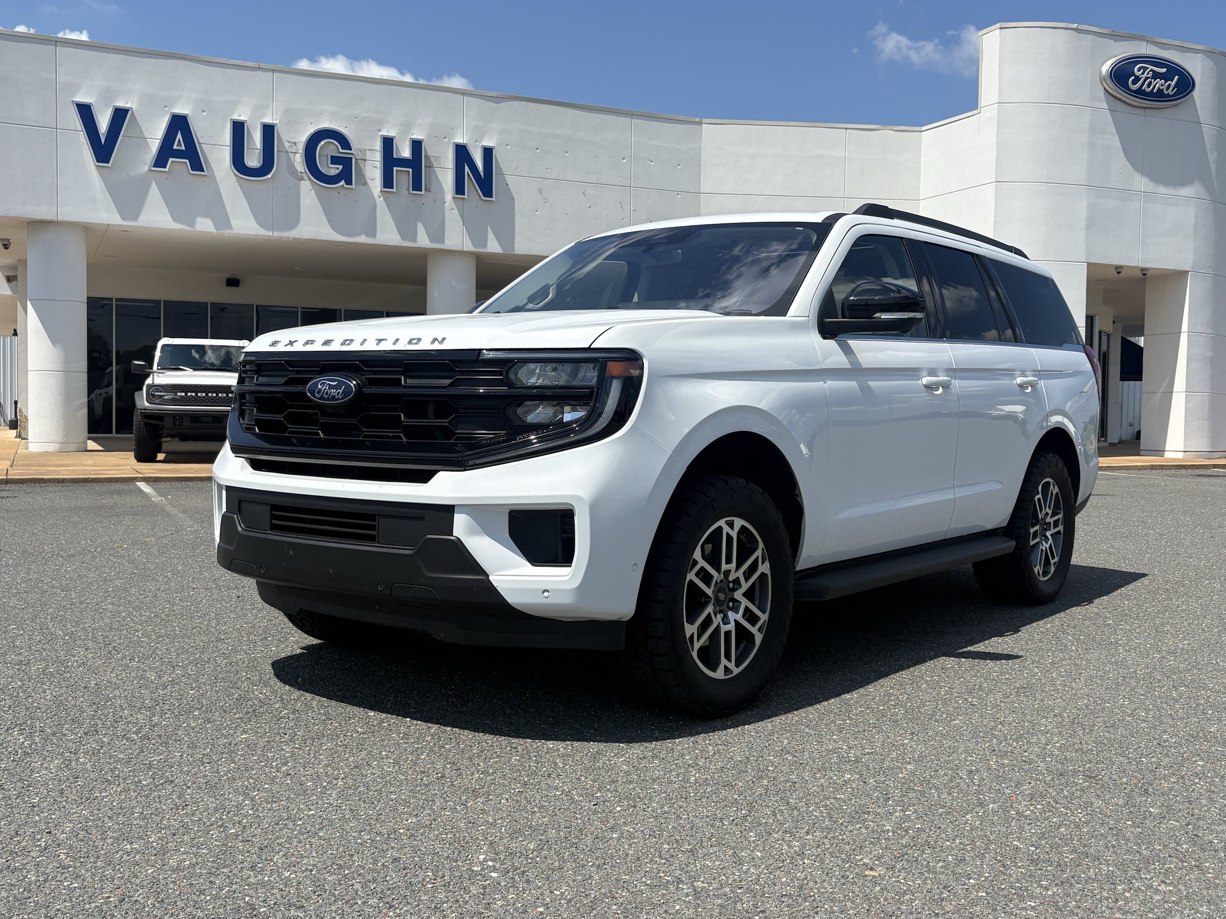 2025 Ford Expedition Active