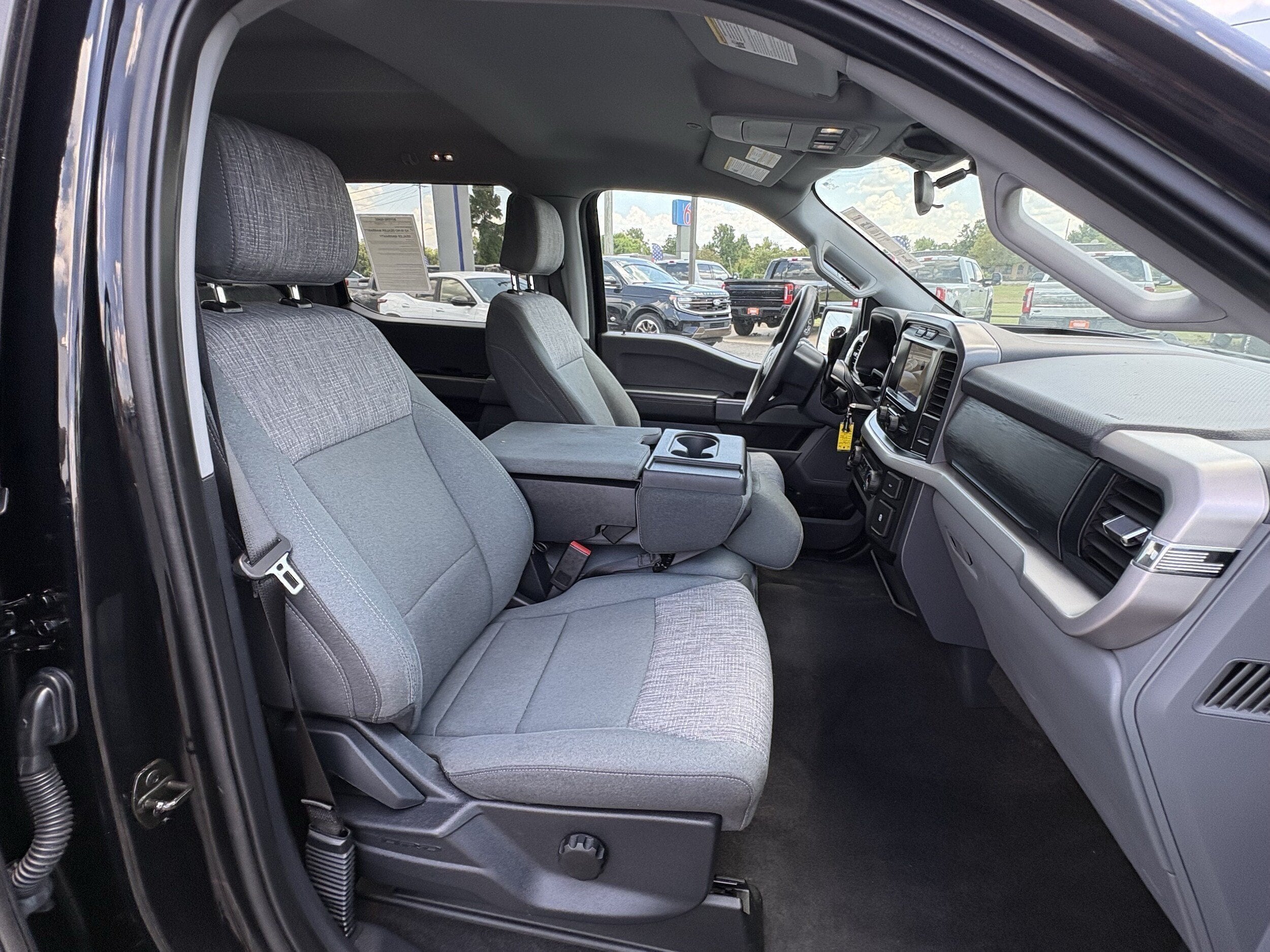 2023 Ford F-150 XLT - Photo 19