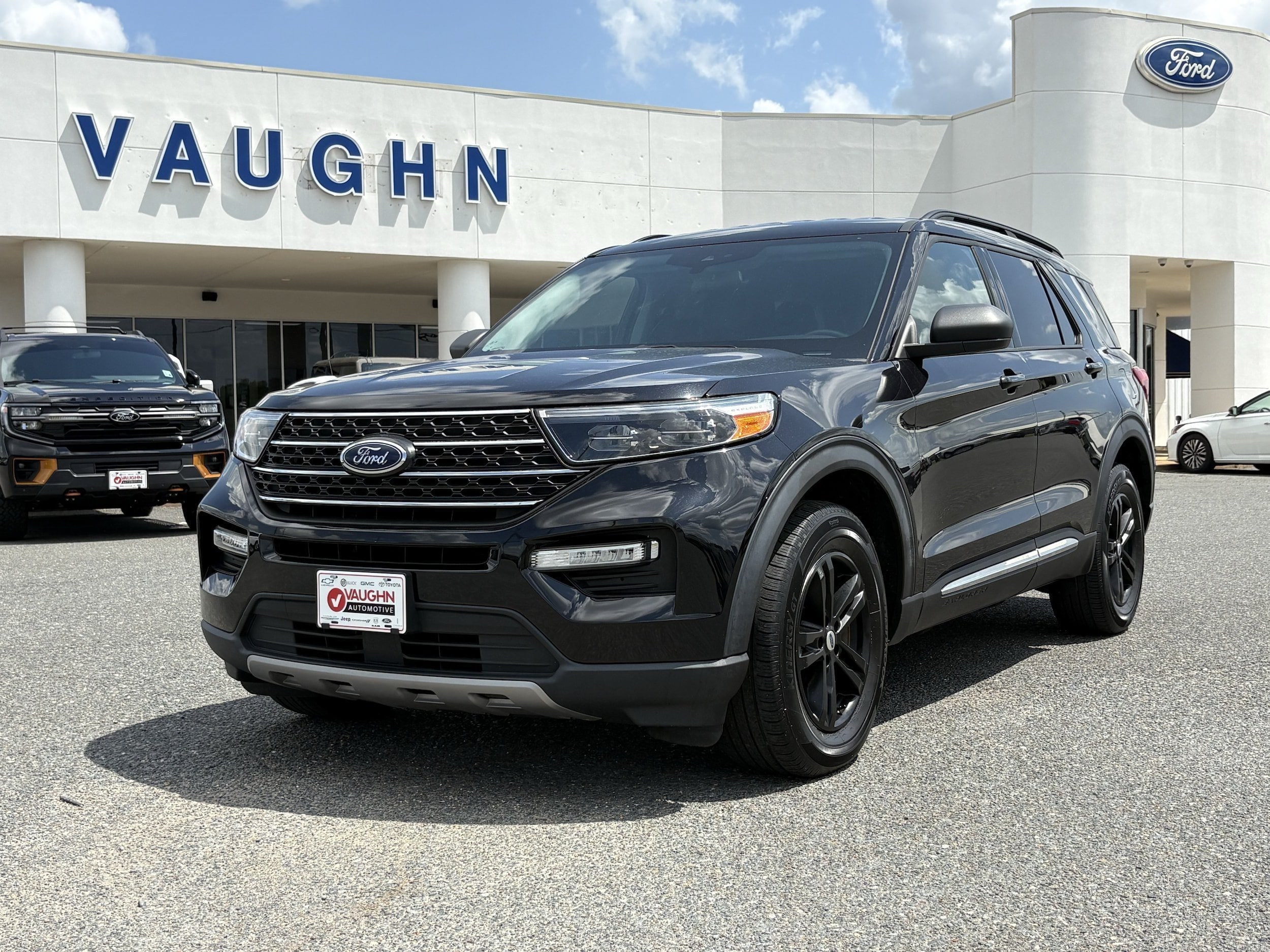 2023 Ford Explorer SUV 