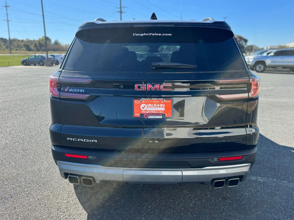Used 2025 GMC Acadia FWD Elevation SUV