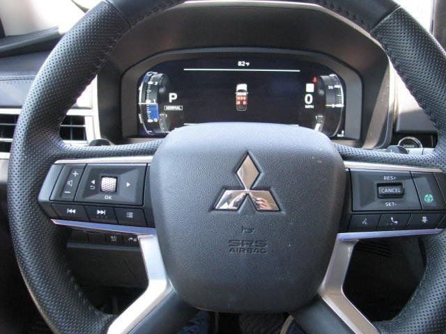 2024 Mitsubishi Outlander Plug-in Hybrid SE - Photo 22