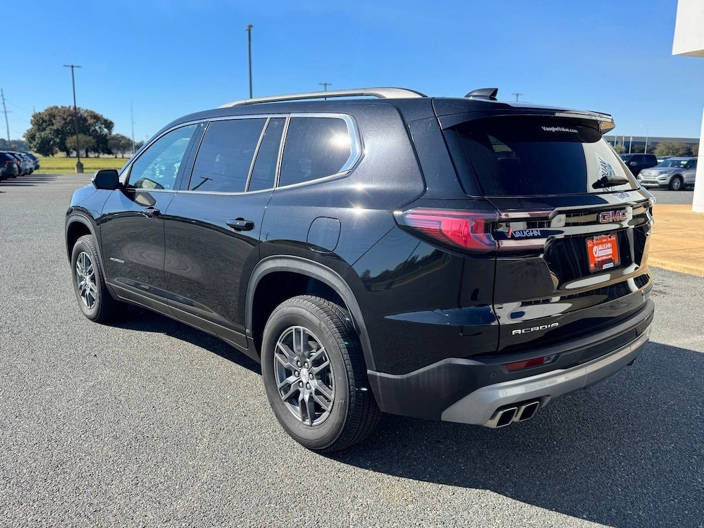 Used 2025 GMC Acadia FWD Elevation SUV