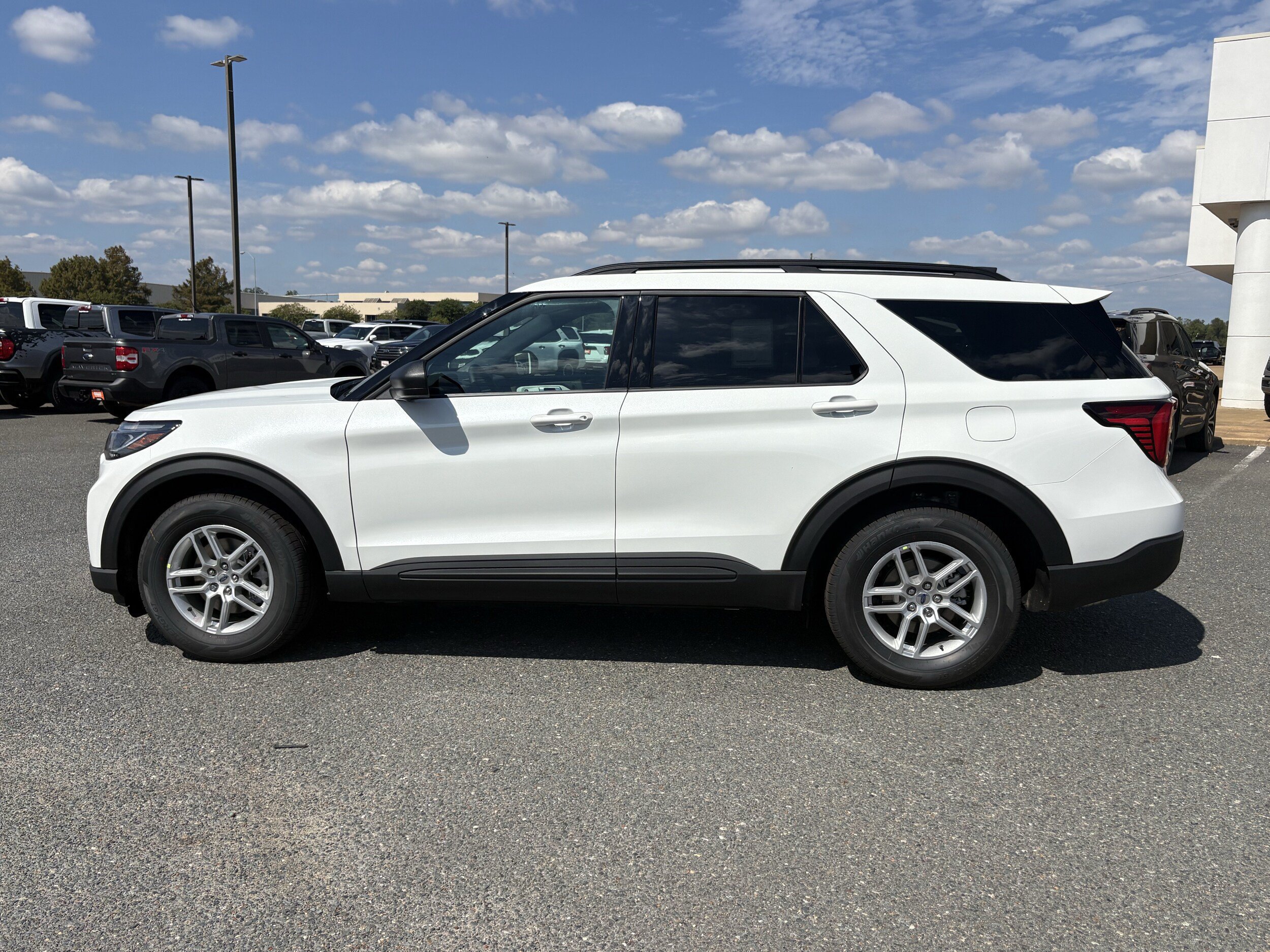 New 2027 Ford Explorer Active SUV