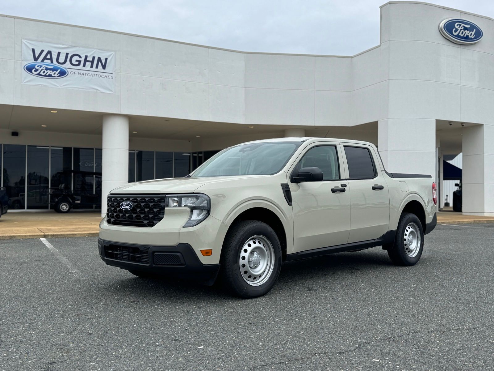 2025 Ford Maverick XL's photo