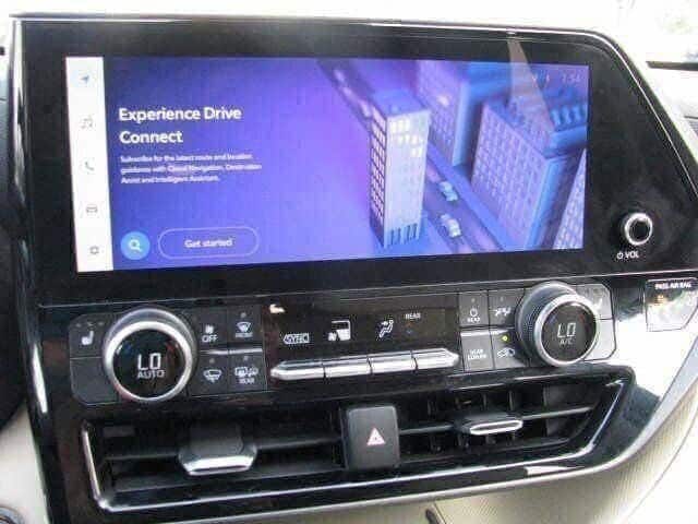 2023 Toyota Highlander XLE - Photo 21