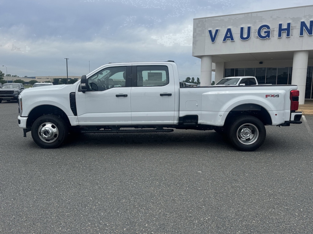 New 2026 Ford F-350 Truck Crew Cab