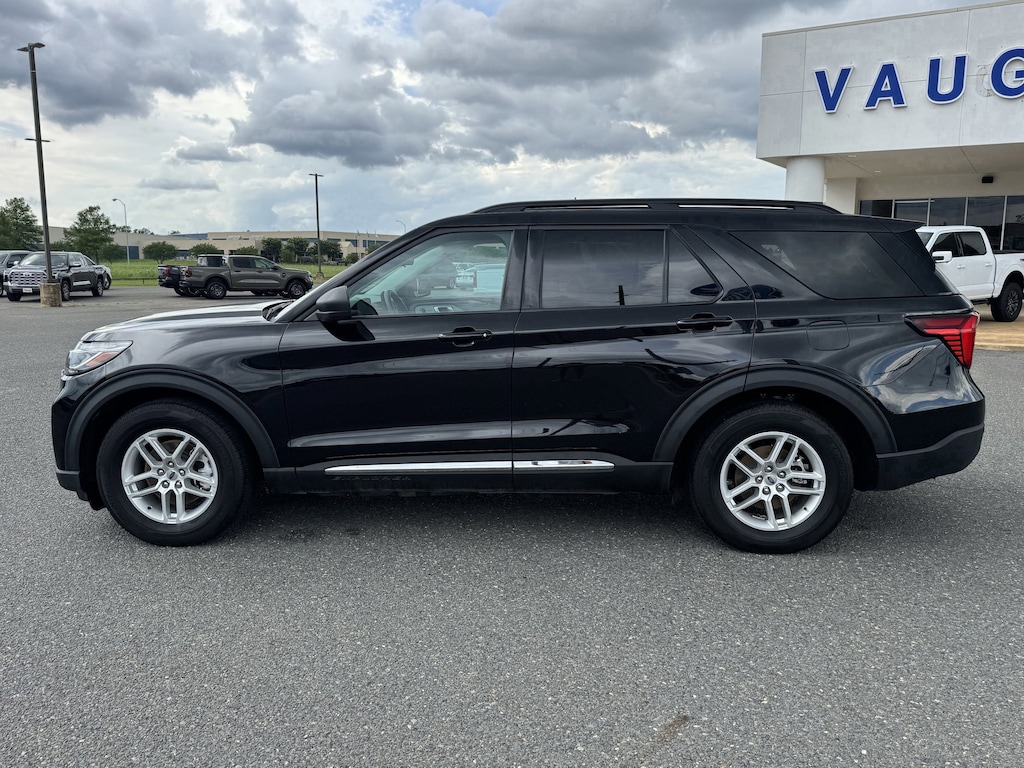 Used 2025 Ford Explorer Active SUV