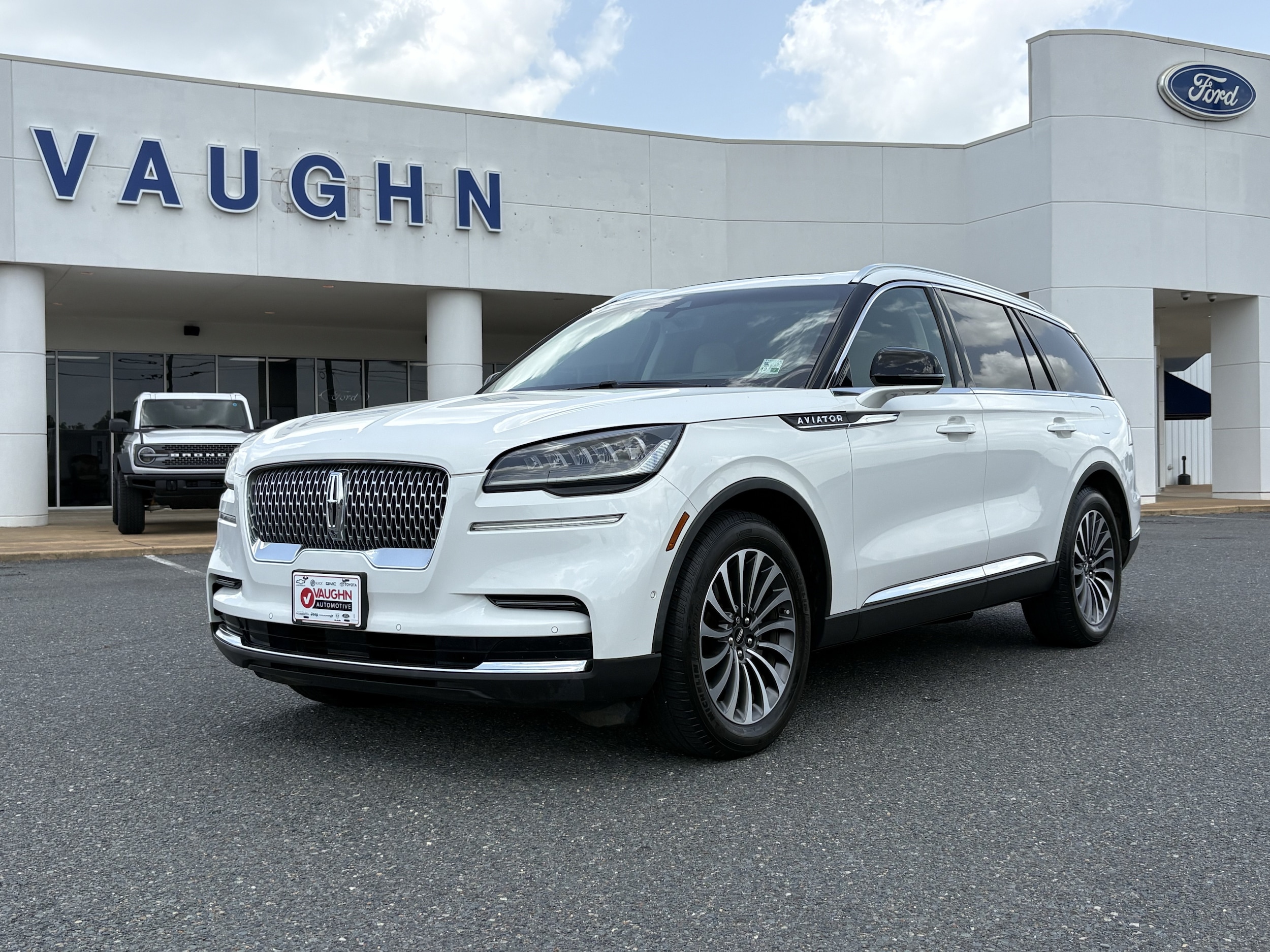 2022 Lincoln Aviator Reserve RWD's photo